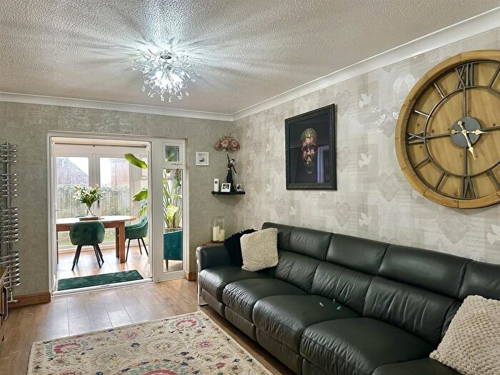 3 Bedroom End Of Terrace House For Sale In Ninfield Road, Bexhill-On-Sea, TN39