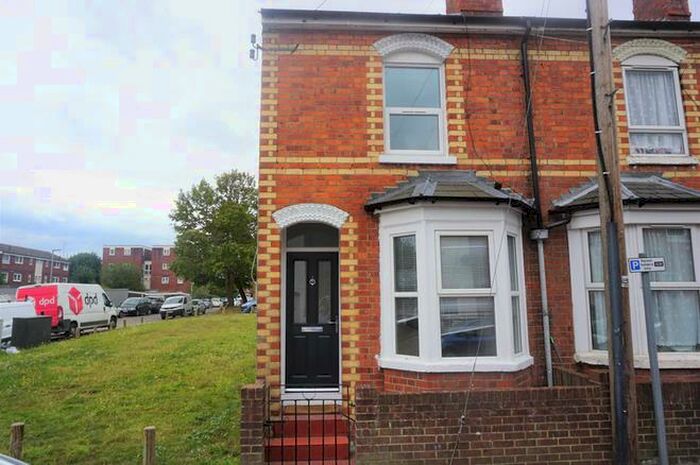 3 Bedroom End Of Terrace House To Rent In Waldeck Street, Reading, RG1