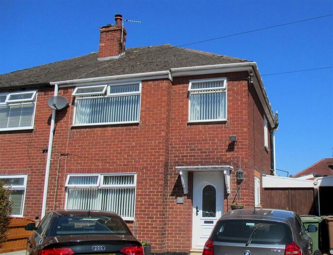 3 Bedroom Semi-Detached House To Rent In Mark Rake, Bromborough, Wirral, CH62