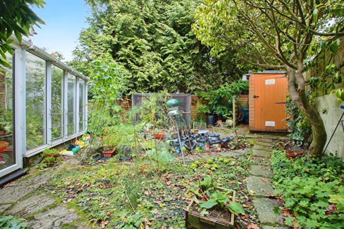 3 Bedroom Detached House For Sale In Wood Lane, Bournemouth, BH11