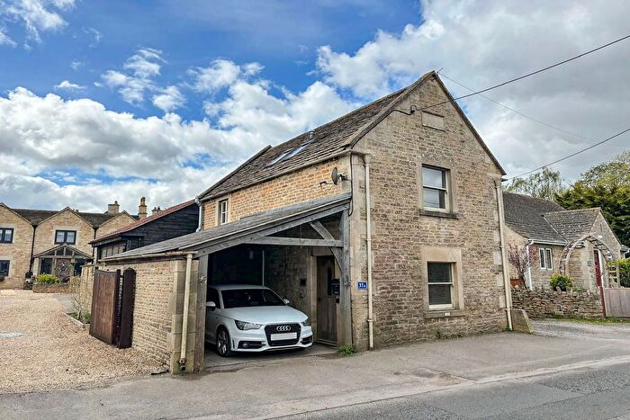 2 Bedroom Detached House For Sale In Bath Road, Atworth, Melksham, SN12