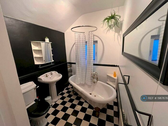 2 Bedroom Terraced House To Rent In Howard Road, Mansfield, NG19