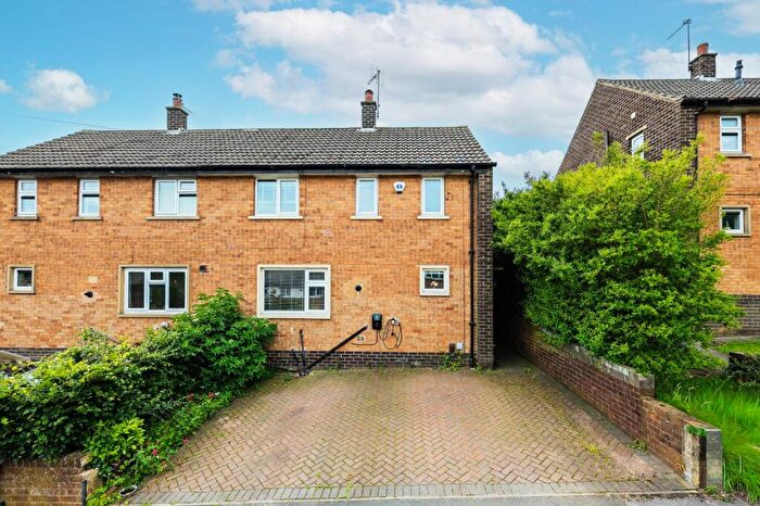 3 Bedroom Semi-Detached House For Sale In Springfield Mount, Horsforth, Leeds, West Yorkshire, LS18