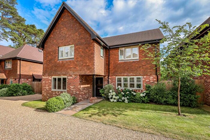 4 Bedroom Detached House For Sale In Liss Forest, GU33