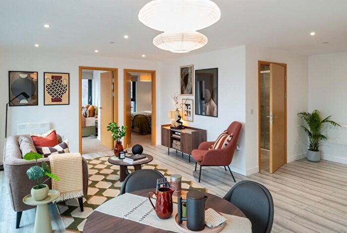 2 Bedroom Apartment To Rent In The Radiant, Kirkstall Road, Leeds, West Yorkshire, LS3