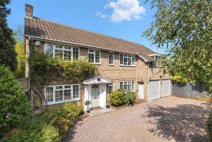 5 Bedroom Detached House For Sale In Portmore Park Road, Weybridge, Surrey, KT13