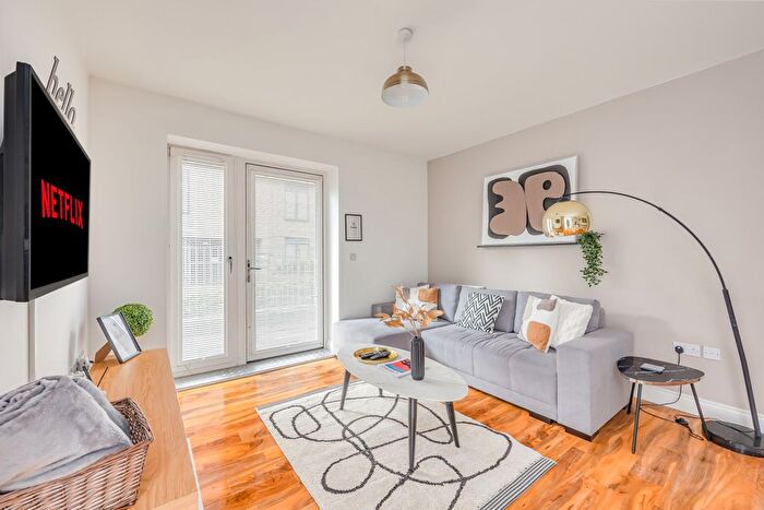 2 Bedroom Flat To Rent In Campbell Park Civil Parish, MK9