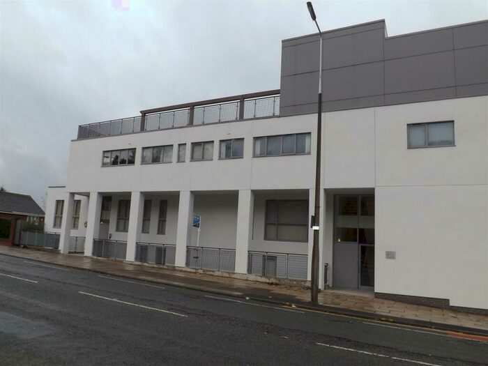 2 Bedroom Apartment To Rent In City View, L5