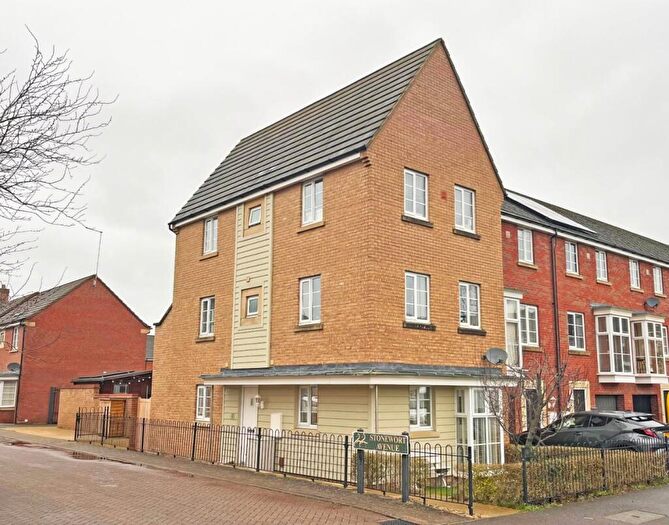 4 Bedroom Town House For Sale In Stonewort Avenue, Hampton Vale, Peterborough, PE7