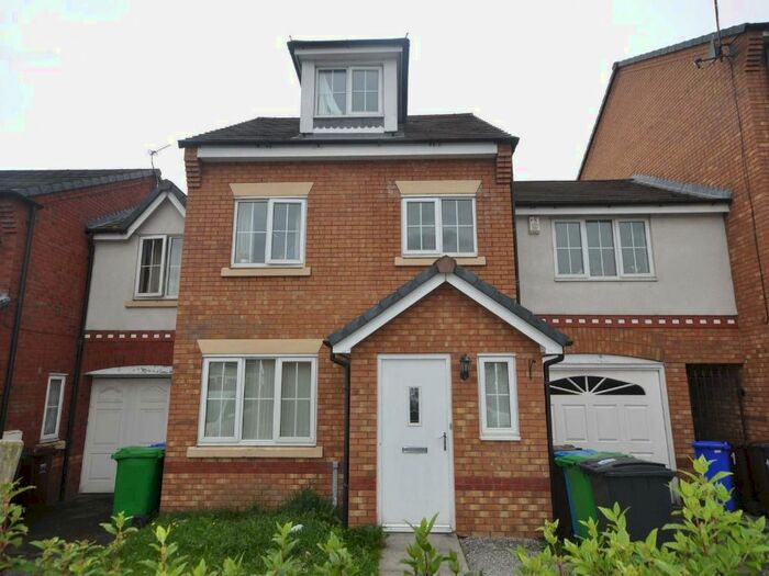 4 Bedroom Terraced House To Rent In Chelsfield Grove, Manchester M21
