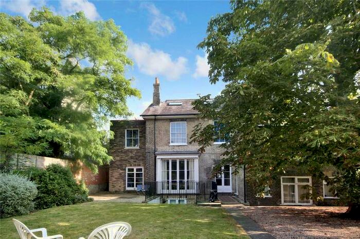 2 Bedroom Flat To Rent In Fonnereau Road, Ipswich, Suffolk, IP1