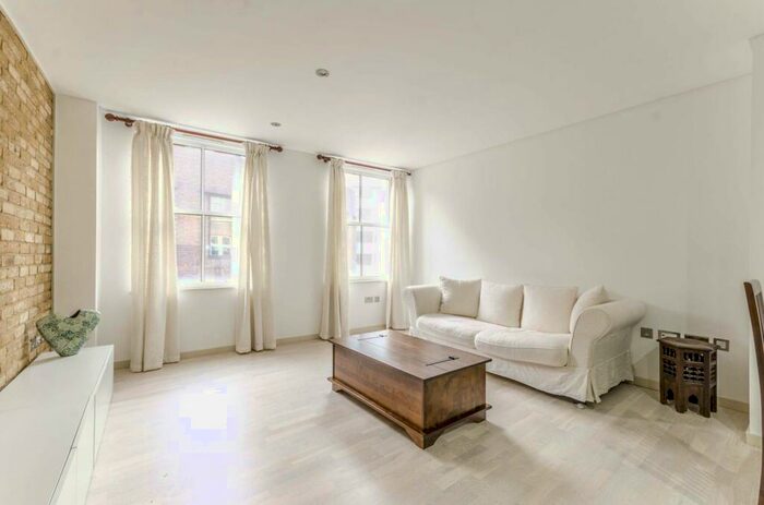 2 Bedroom Flat To Rent In Cock Lane, Farringdon, London, EC1A