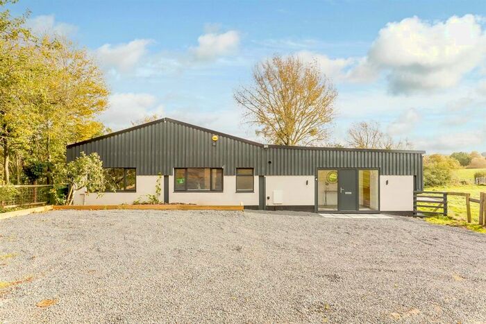 4 Bedroom Barn Conversion For Sale In Chatley, Droitwich Spa, Worcestershire, WR9