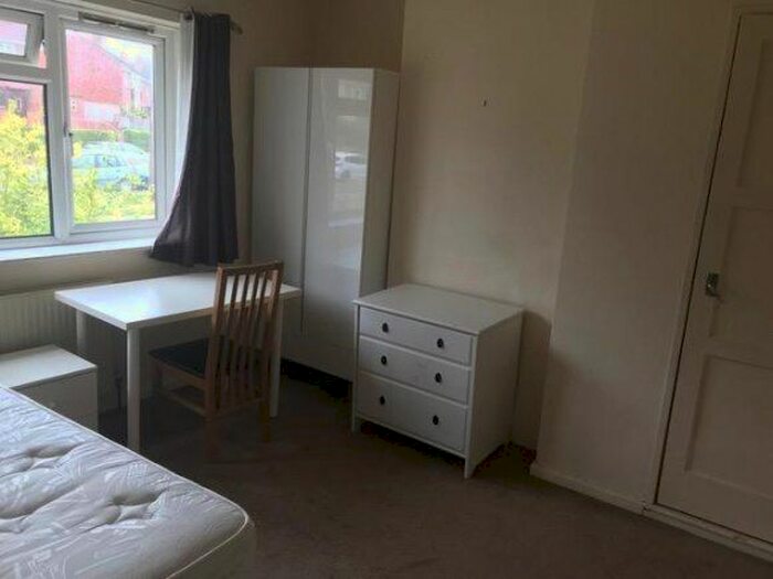 4 Bedroom Terraced House To Rent In Mincinglake Road, Exeter, Devon, EX4