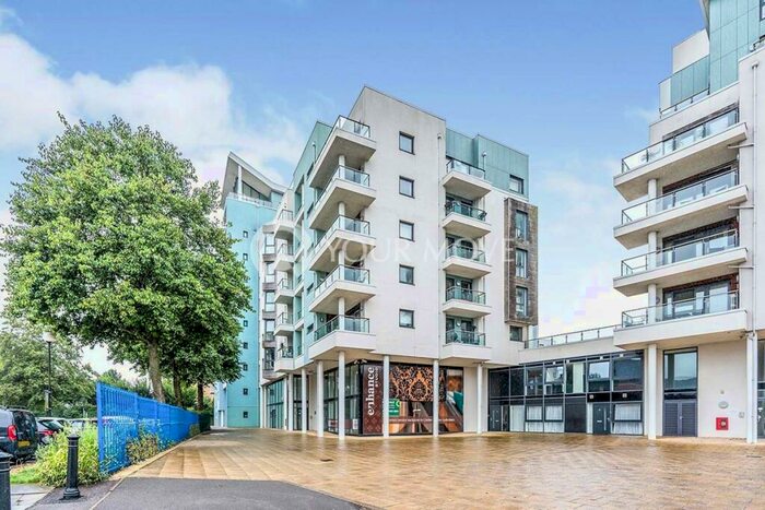 2 Bedroom Flat To Rent In Sapphire Court Ocean Way, Southampton, SO14