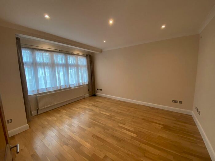 5 Bedroom End Of Terrace House To Rent In Bedroom House &#; Sandringham Road, Wood Green, N22