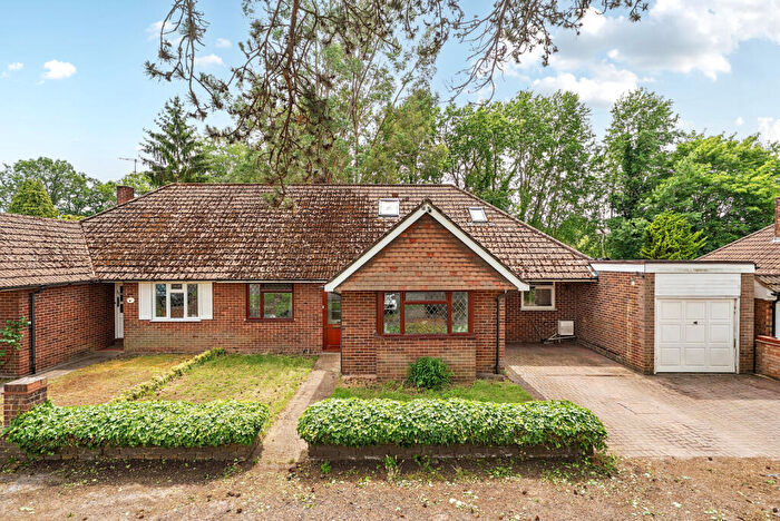 6 Bedroom Semi-Detached House For Sale In Send Road, Send, Woking, GU23