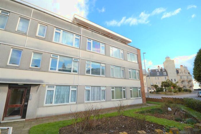 2 Bedroom Flat To Rent In Seaside Road, Eastbourne, BN21