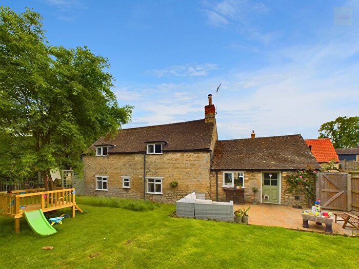 2 Bedroom Detached House For Sale In School House, School Road, Barnack, PE9