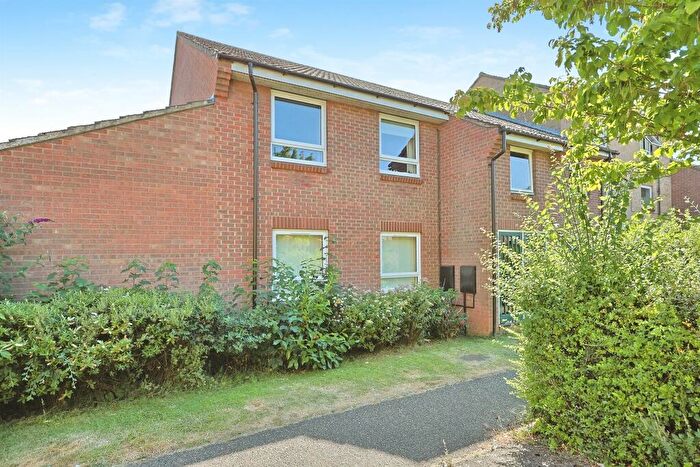 2 Bedroom Flat For Sale In Baxter Court, Norwich, NR3