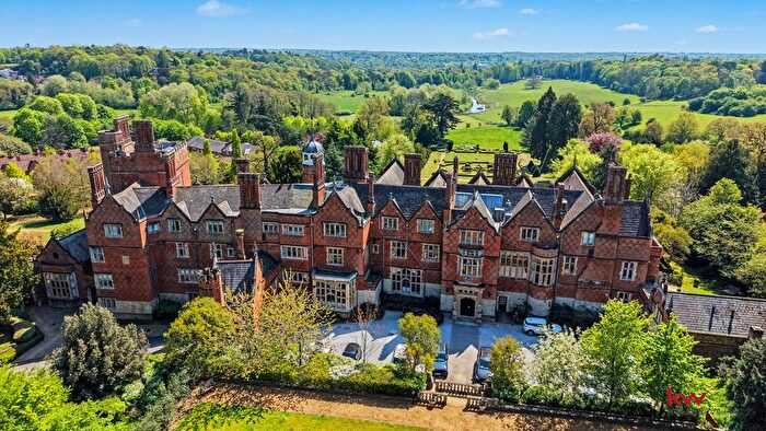 5 Bedroom Flat For Sale In Goldings, Hertford, SG14