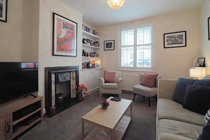 3 Bedroom Terraced House For Sale In Sidney Street, Salisbury, SP2