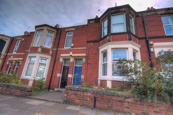 4 Bedroom Flat To Rent In Shortridge Terrace, Newcastle Upon Tyne, NE2