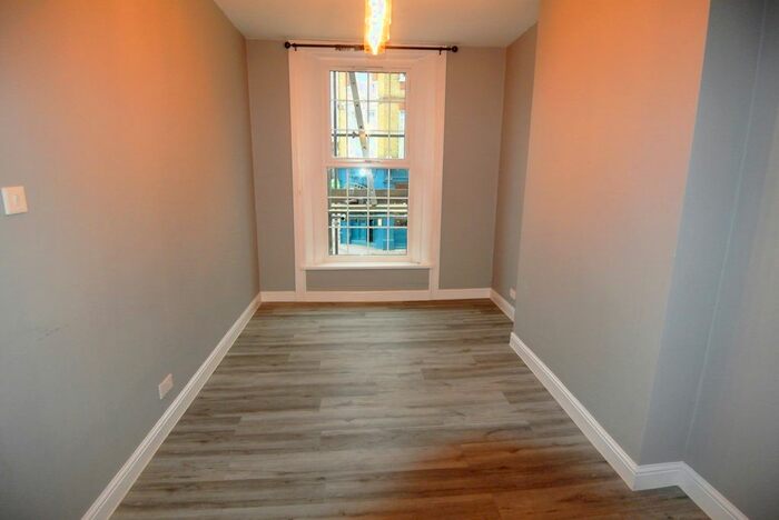 4 Bedroom Flat To Rent In Kirkdale, London, SE26