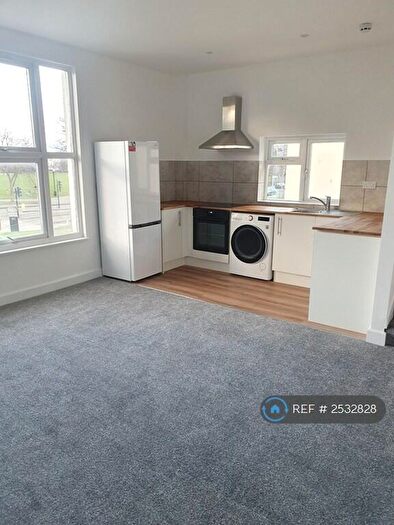 2 Bedroom Flat To Rent In Midland Road, Gloucester, GL1