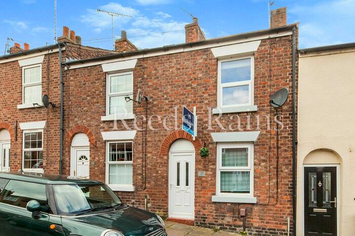 2 Bedroom Terraced House To Rent In Newton Street, Macclesfield, Cheshire, SK11