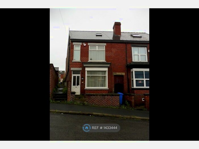 4 Bedroom End Of Terrace House To Rent In Spring View Road, Sheffield, S10