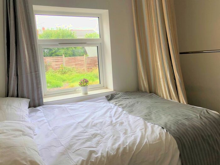 1 Bedroom Semi-Detached House To Rent In Charter Avenue, Coventry, West Midlands, CV4