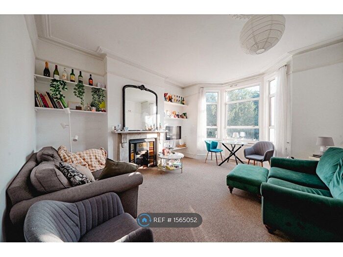2 Bedroom Flat To Rent In Fulham Palace Road, Fulham, SW6