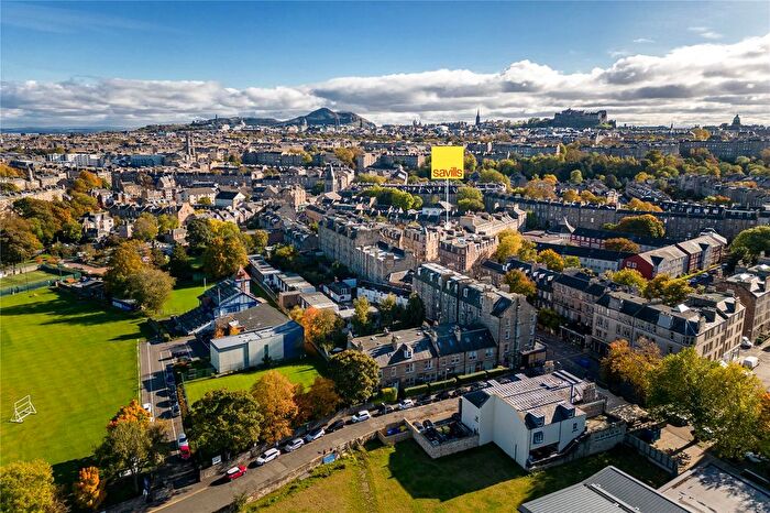 2 Bedroom Flat For Sale In Raeburn Street, Stockbridge, Edinburgh, Midlothian, EH4
