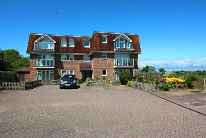 2 Bedroom Flat To Rent In Tutts Barn Lane, Eastbourne, BN22