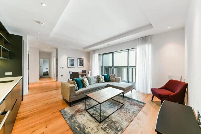 2 Bedroom Flat To Rent In Meade House, Lyell Street, Tower Hamlets, London, E14