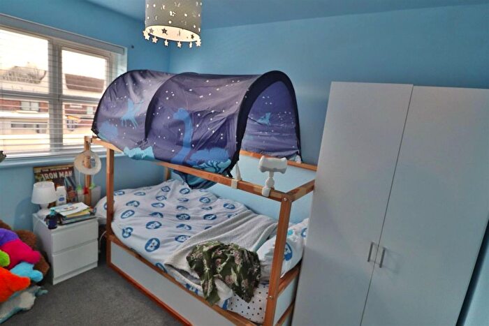 3 Bedroom Town House For Sale In Adamson Close, Latchford, Warrington, WA4