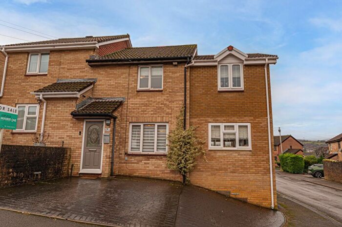 3 Bedroom Semi-Detached House For Sale In Chester Close, New Inn, NP4