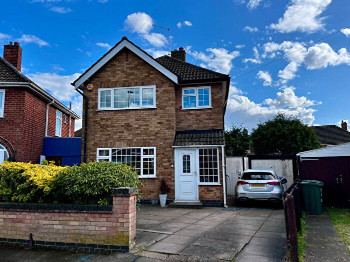 3 Bedroom Detached House For Sale In Highgate Avenue, Birstall, Leicester, LE4