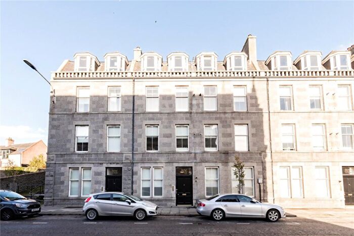 2 Bedroom Flat To Rent In Union Grove, Aberdeen, AB10