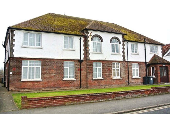 2 Bedroom Apartment To Rent In Marine Parade, Whitstable, CT5