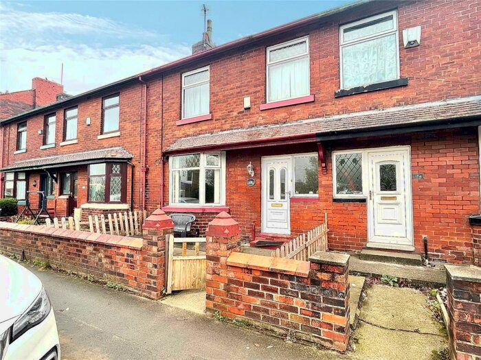 Houses for sale & to rent in OL2 5PR, Hall Street, Royton North Oldham