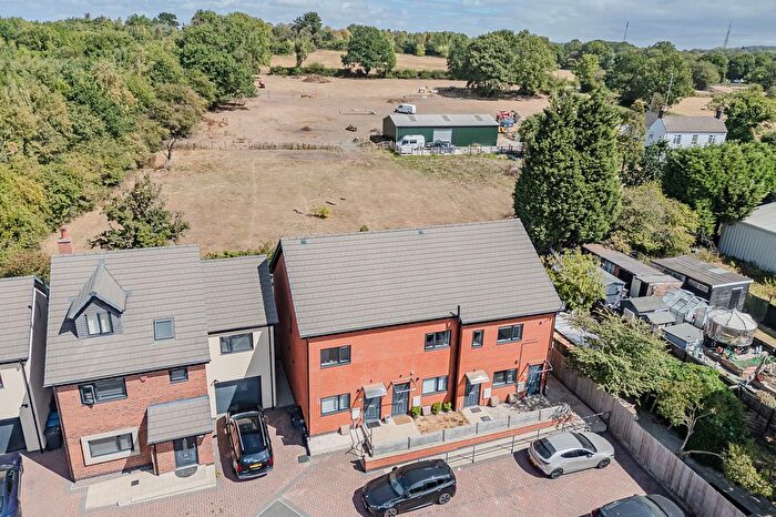 2 Bedroom End Terrace House For Sale In Browns Blue Close, Markfield, LE67