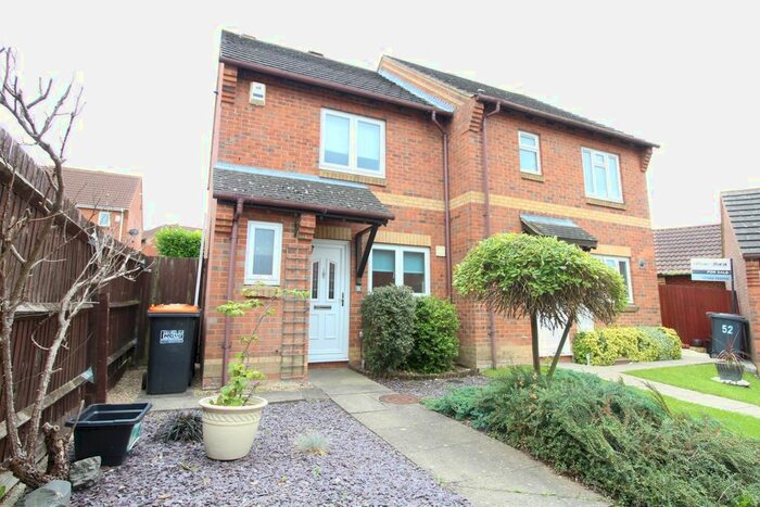 2 Bedroom Property To Rent In The Belfry, Luton, LU2