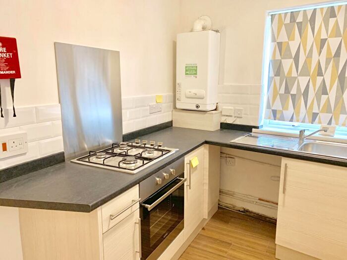 1 Bedroom Flat To Rent In New Road, Porthcawl, CF36