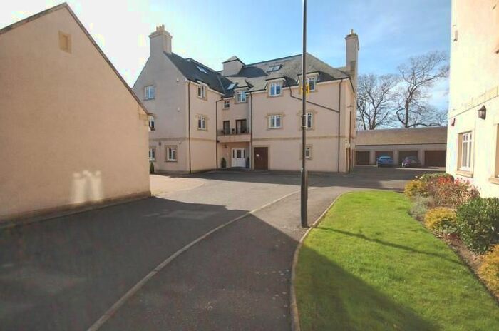 2 Bedroom Flat To Rent In Cargilfield View, Cramond, Edinburgh, EH4