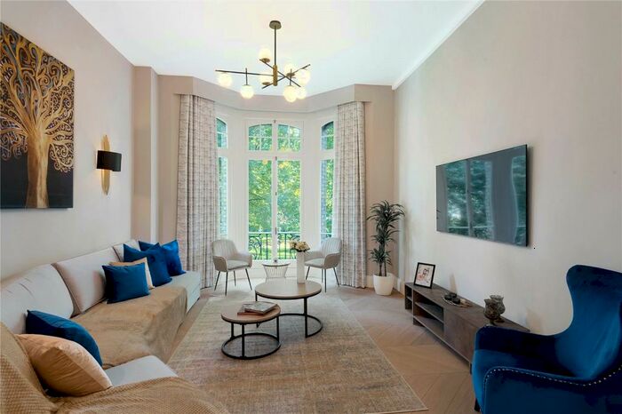 3 Bedroom Apartment To Rent In Elm Park Gardens, Chelsea, London, SW10