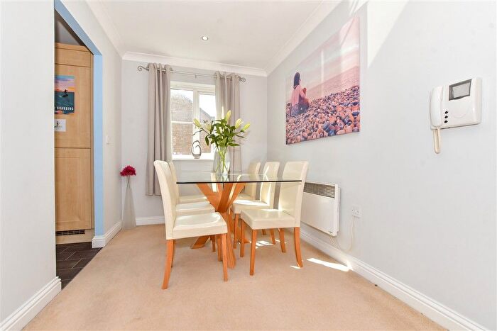 2 Bedroom Flat For Sale In Whyte Close, Whitfield, Dover, Kent, CT16