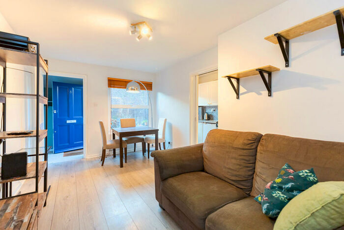 1 Bedroom Apartment To Rent In Greatfield Close, Archway, London, N19