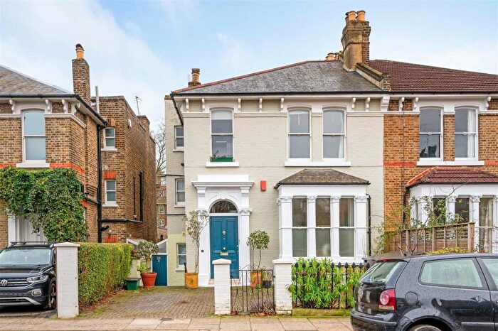 2 Bedroom Flat To Rent In Mercers Road, Tufnell Park, N19